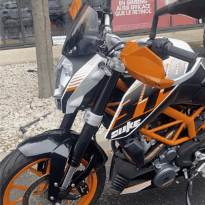 LOCATION DE MOTO DE PISTE - KTM 390 DUKE